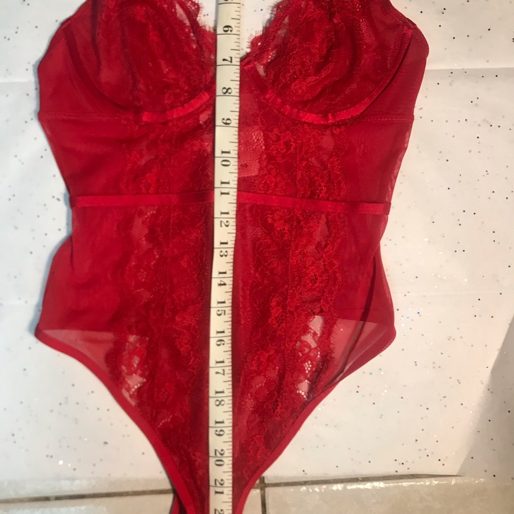 Red lace bodysuit❤️ - Picture 5 of 8